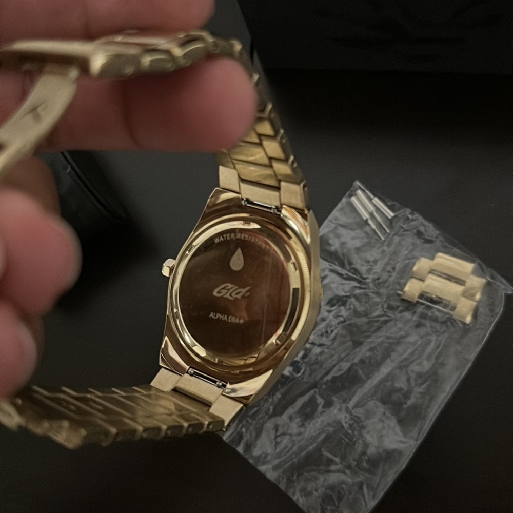 GLD Alpha Era Watch - Picture 4 of 7